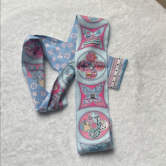 Colorful Patterned Silk Scarf Collection - Picture 4 of 6